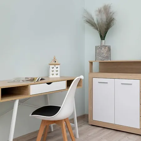 Апартаменти Comfortable Perfect For Remote Work By Renters *